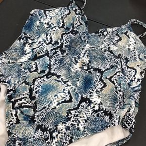 Snakeskin one piece bathing suit 🐍